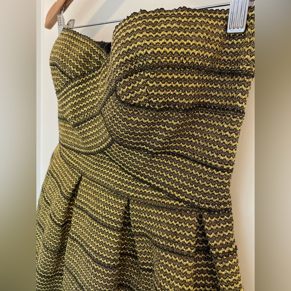 SANS SOUCI Metallic Gold Strapless Mini Bandage Dress size Large